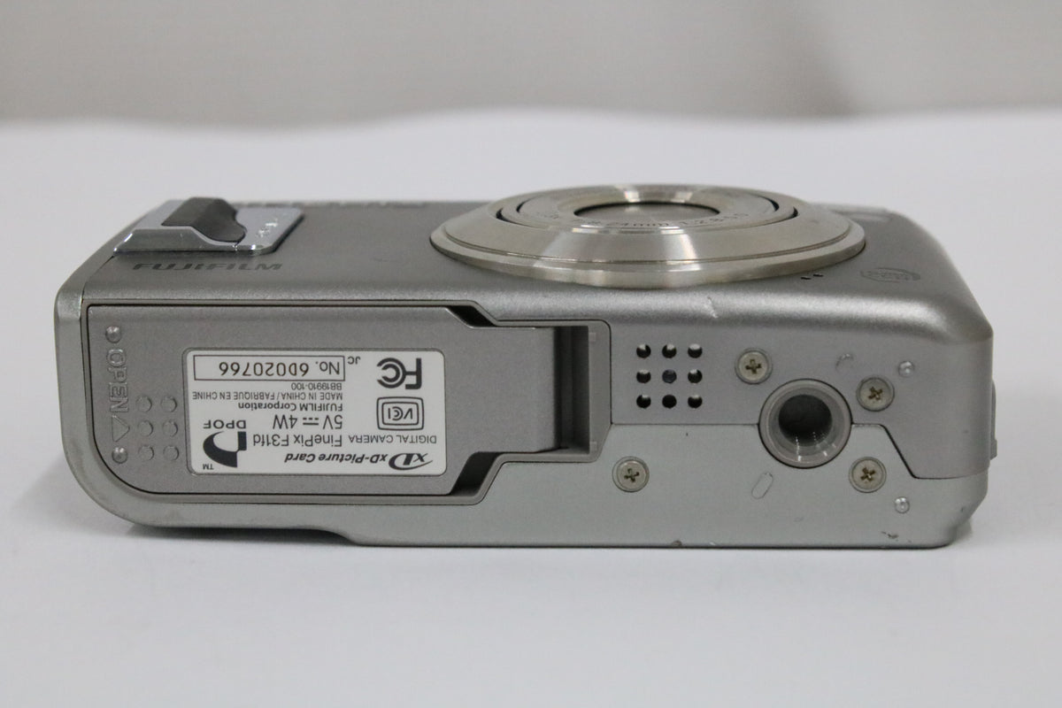 フジフィルム Fujifilm FINEPIX F31fd 3x コンパクトデジタルカメラ 7