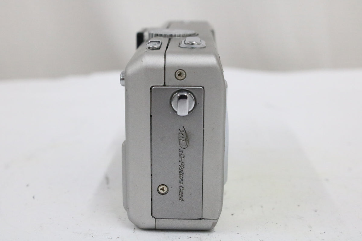 フジフィルム Fujifilm FINEPIX F700 バッテリー付き コンパクトデジタルカメラ 3