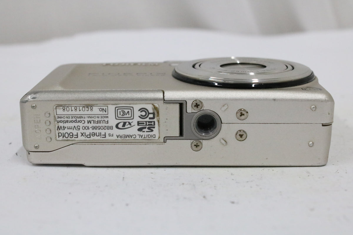 フジフィルム Fujifilm FINEPIX F60fd 3x バッテリー付き コンパクトデジタルカメラ 7