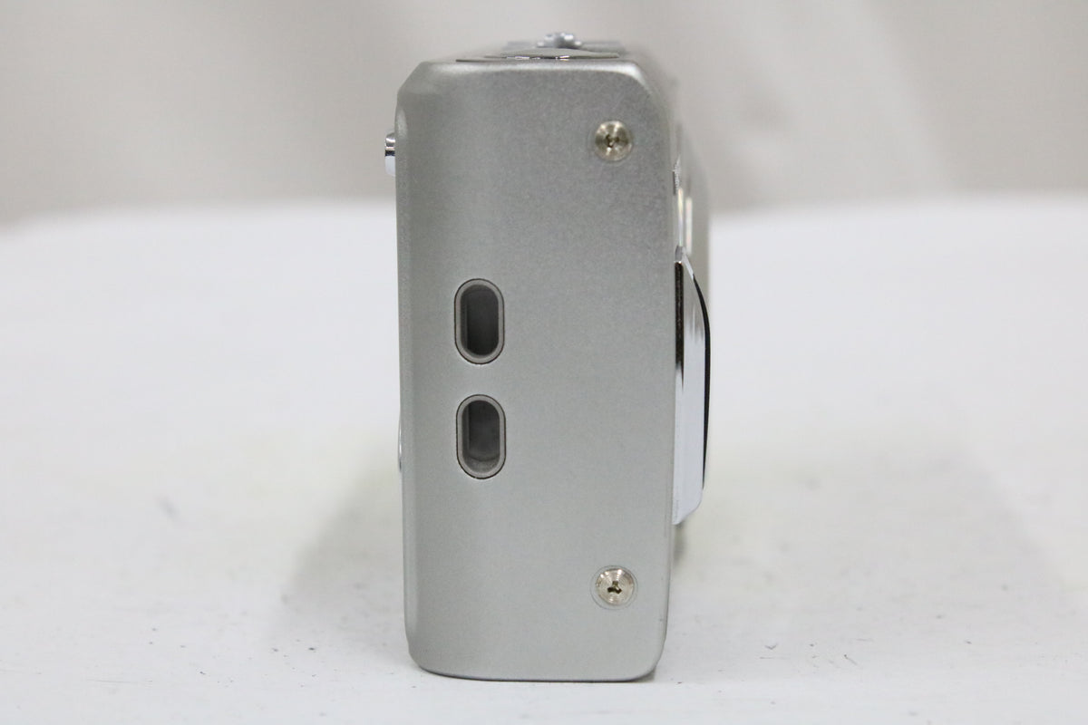 フジフィルム Fujifilm FINEPIX F31fd 3x バッテリー付き コンパクトデジタルカメラ 3