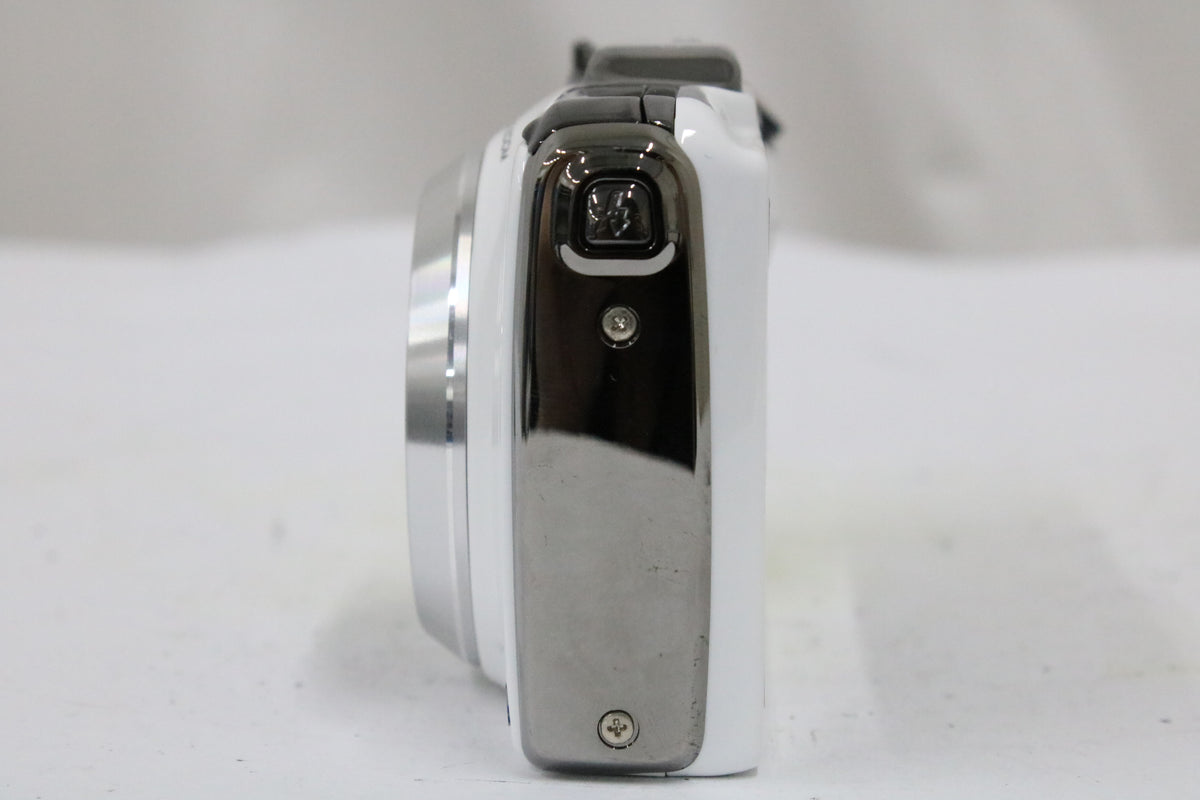 フジフィルム Fujifilm FINEPIX F600EXR 15x ホワイト バッテリー付き コンパクトデジタルカメラ 5