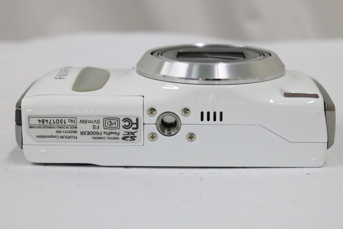 フジフィルム Fujifilm FINEPIX F600EXR 15x ホワイト バッテリー付き コンパクトデジタルカメラ 7