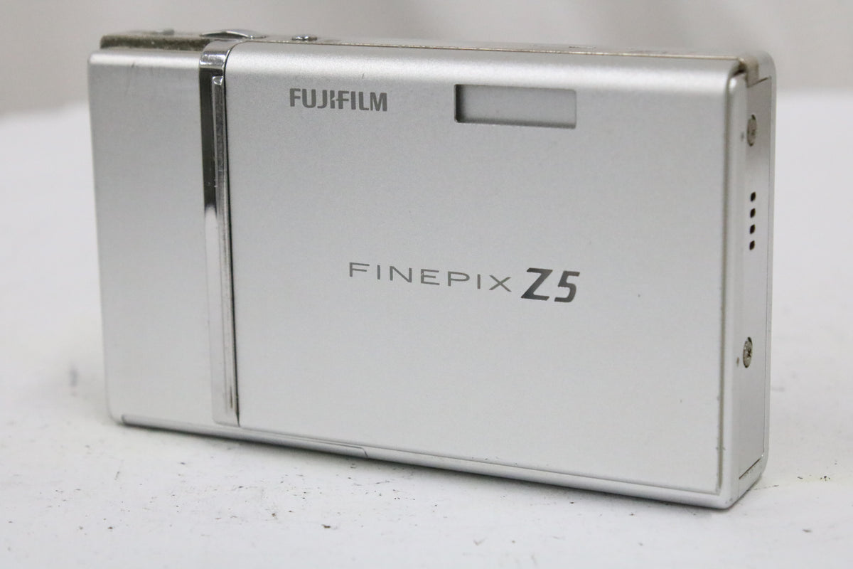 フジフィルム Fujifilm FINEPIX Z5fd 3x コンパクトデジタルカメラ 1