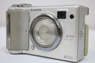 【便利な単三電池で使用可】フジフィルム Fujifilm FINEPIX E500 3.2x コンパクトデジタルカメラ 1