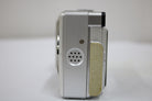 【便利な単三電池で使用可】フジフィルム Fujifilm FINEPIX E500 3.2x コンパクトデジタルカメラ 3