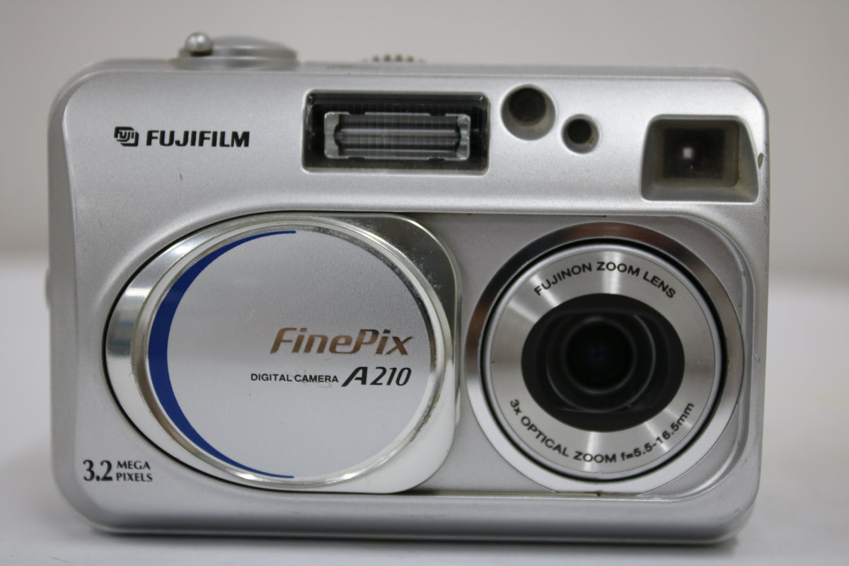 【便利な単三電池で使用可】フジフィルム Fujifilm FINEPIX A210 3x コンパクトデジタルカメラ 2