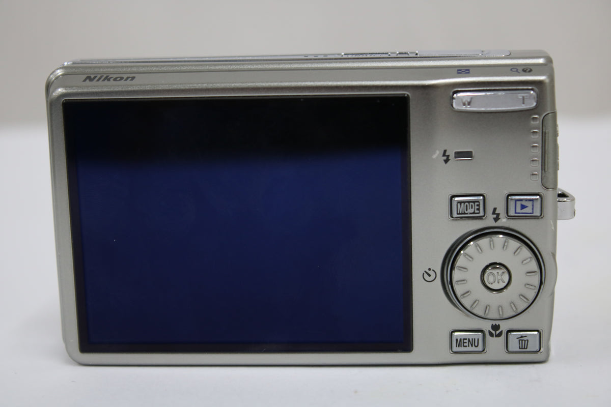 ニコン Nikon COOLPIX S600 4x バッテリー付き コンパクトデジタルカメラ 4