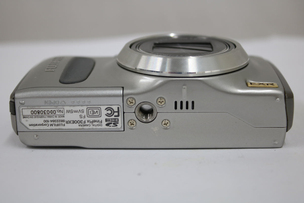 フジフィルム Fujifilm FINEPIX F300EXR 15x バッテリー付き コンパクトデジタルカメラ 7