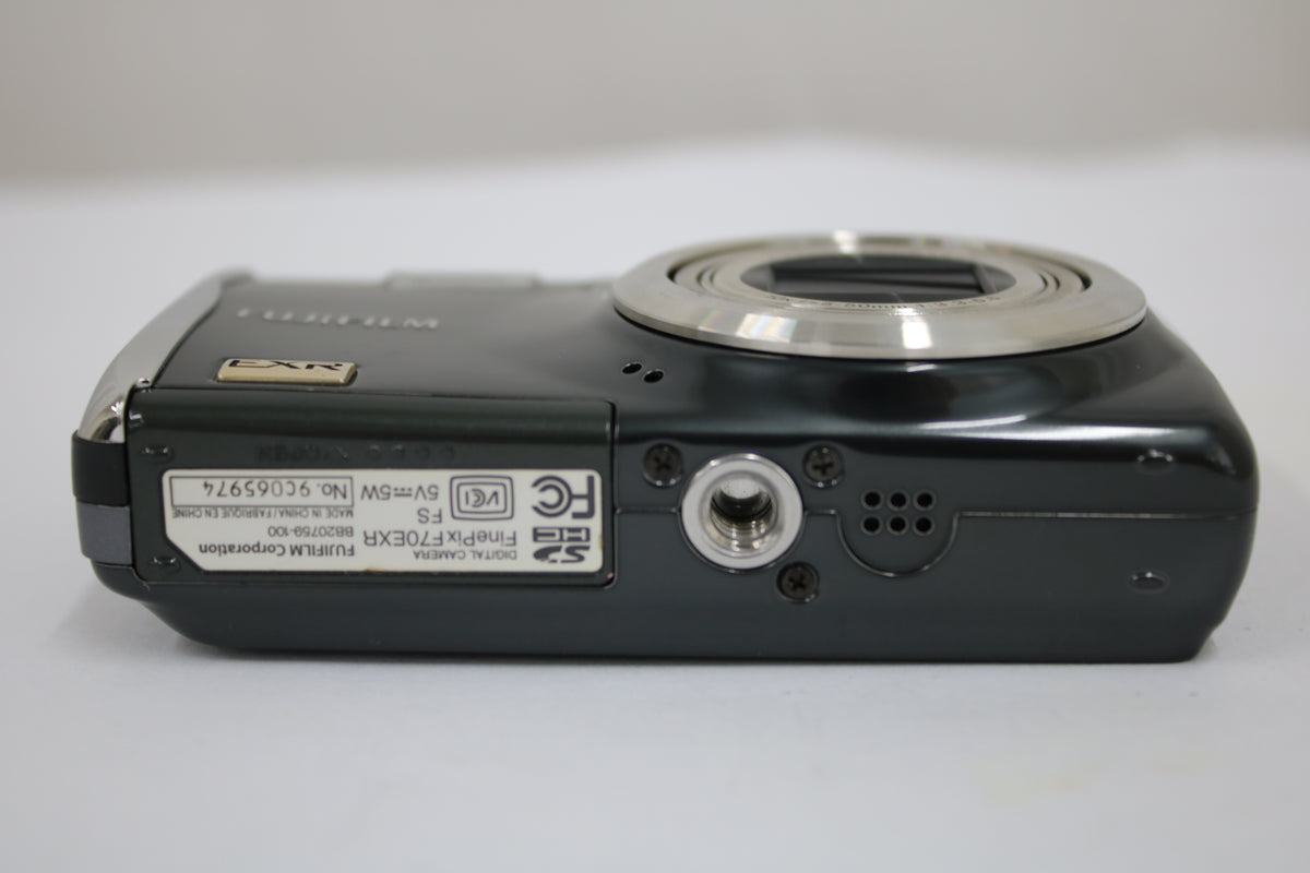 フジフィルム Fujifilm FINEPIX F70EXR 10x ブラック バッテリー付き コンパクトデジタルカメラ 7