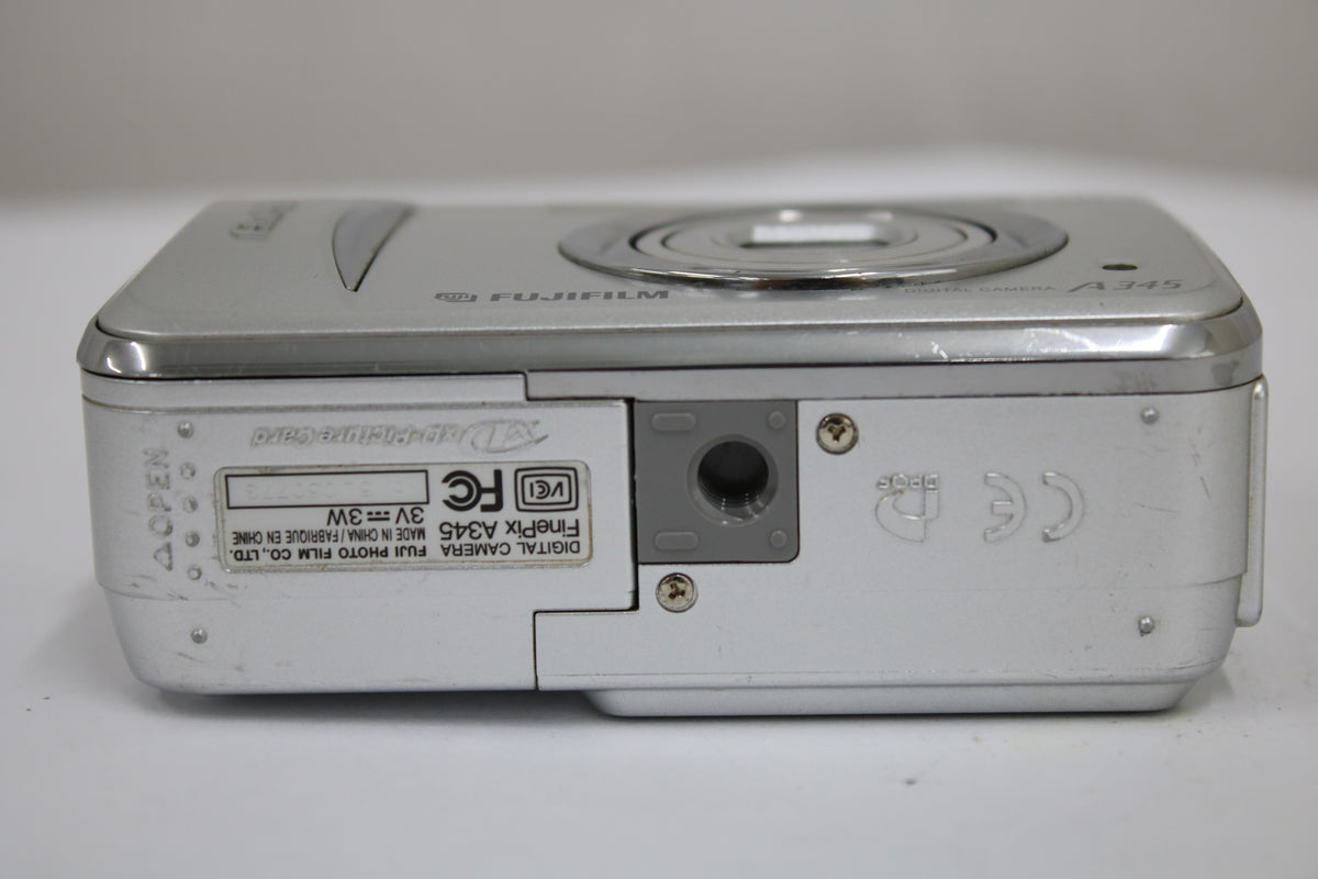 【便利な単三電池で使用可】フジフィルム Fujifilm FINEPIX A345 コンパクトデジタルカメラ 7