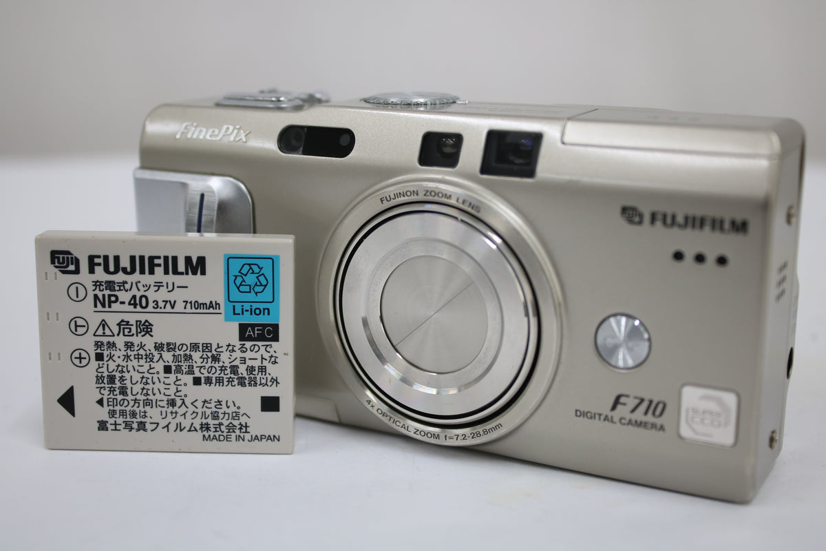 フジフィルム Fujifilm FINEPIX F710 4x バッテリー付き コンパクトデジタルカメラ 1