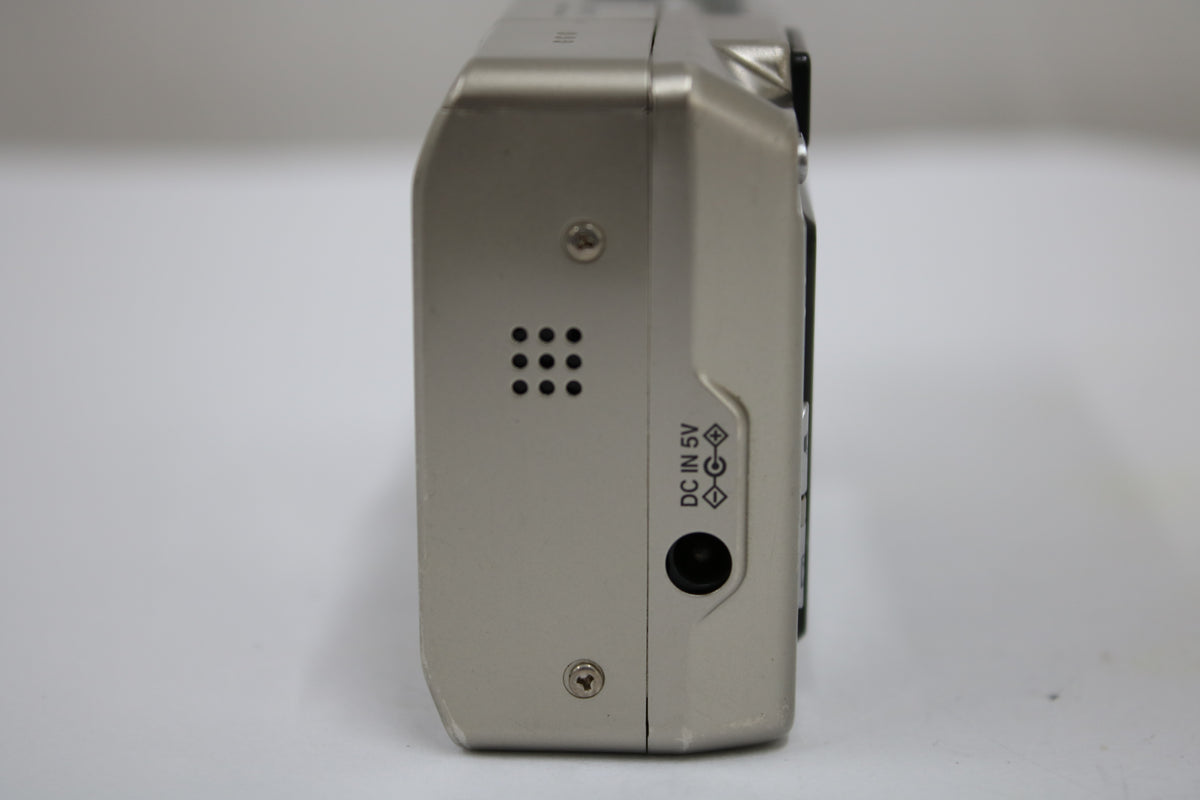 フジフィルム Fujifilm FINEPIX F710 4x バッテリー付き コンパクトデジタルカメラ 5