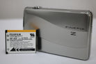 フジフィルム Fujifilm FINEPIX Z700EXR 5x バッテリー付き コンパクトデジタルカメラ 1