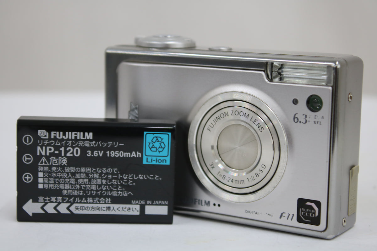 フジフィルム Fujifilm FINEPIX F11 3x バッテリー付き コンパクトデジタルカメラ 1