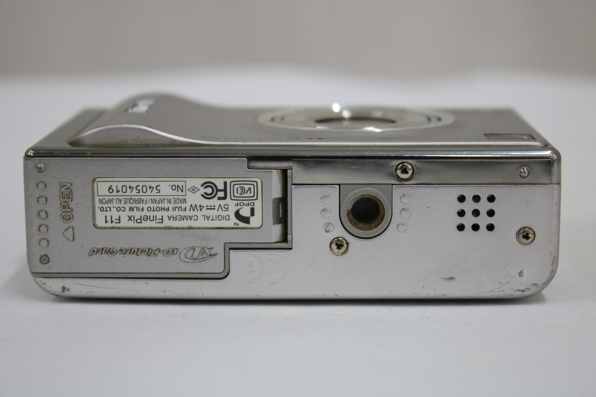 フジフィルム Fujifilm FINEPIX F11 3x バッテリー付き コンパクトデジタルカメラ 7