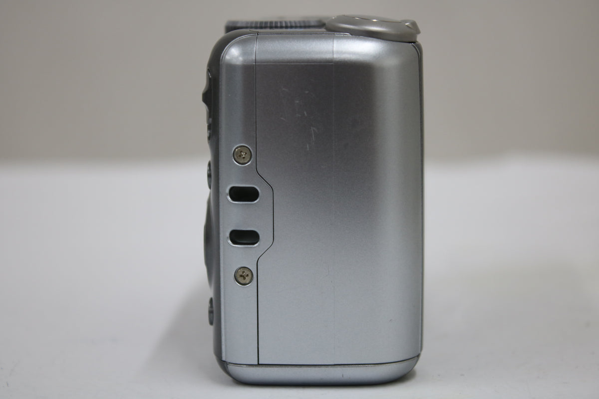 【便利な単三電池で使用可】キャノン Canon PowerShot A720 IS 6x コンパクトデジタルカメラ 3