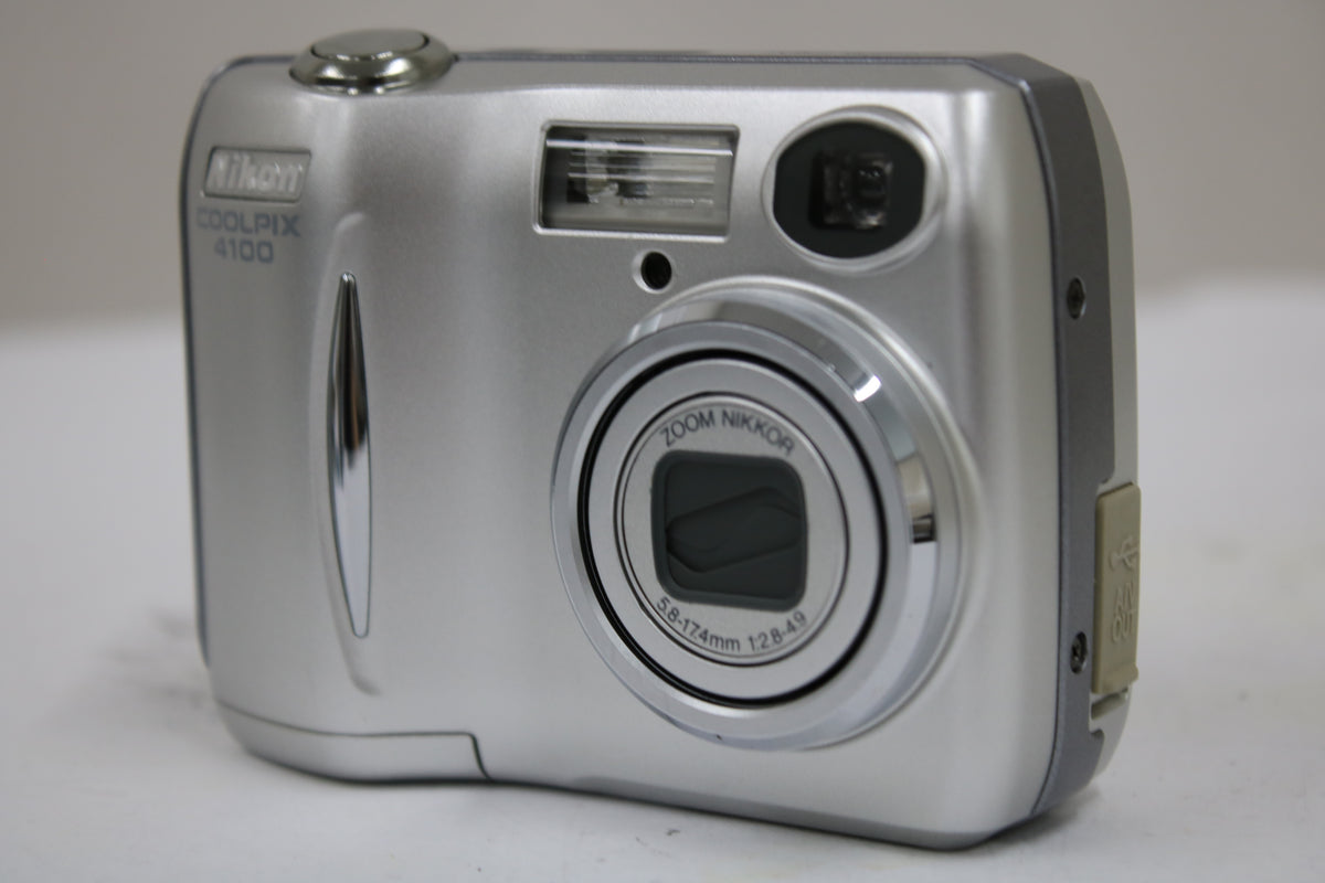 【便利な単三電池で使用可】ニコン Nikon COOLPIX 4100 コンパクトデジタルカメラ 1
