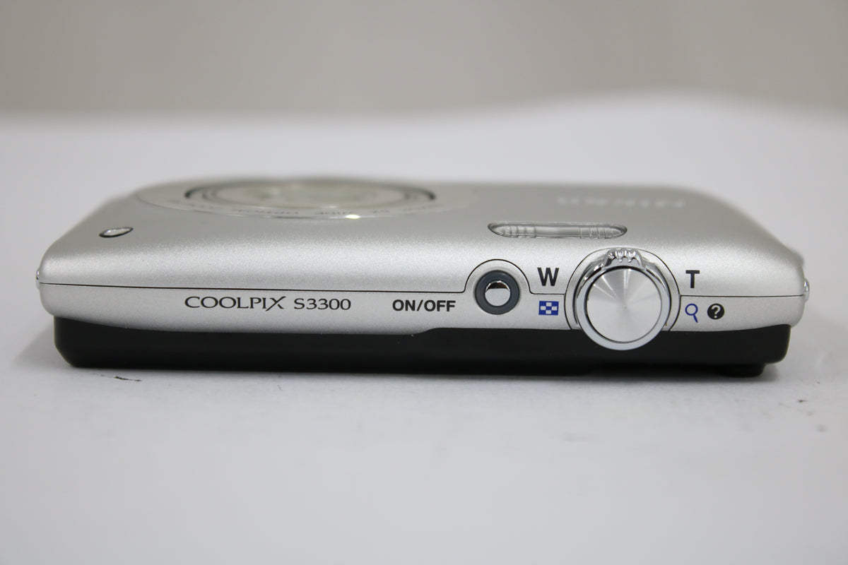 ニコン Nikon COOLPIX S3300 6x バッテリー付き コンパクトデジタルカメラ 6