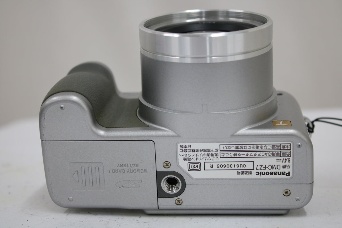 パナソニック Panasonic LUMIX DMC-FZ7 バッテリー付き コンパクトデジタルカメラ 7