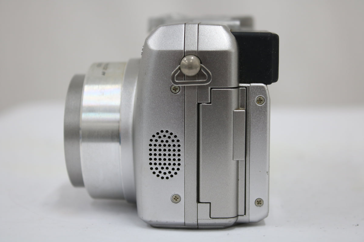 【便利な単三電池で使用可】オリンパス Olympus CAMEDIA C-750 コンパクトデジタルカメラ 5