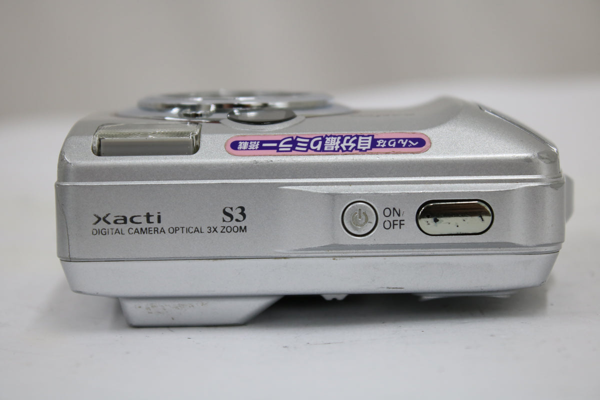 【便利な単三電池で使用可】サンヨー SANYO DSC-S3型 コンパクトデジタルカメラ 6