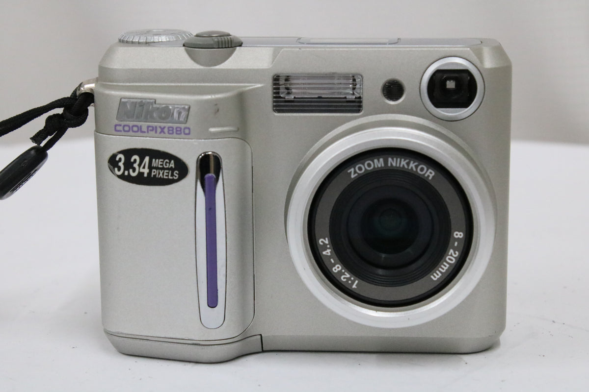 ニコン Nikon COOLPIX 880 コンパクトデジタルカメラ 2