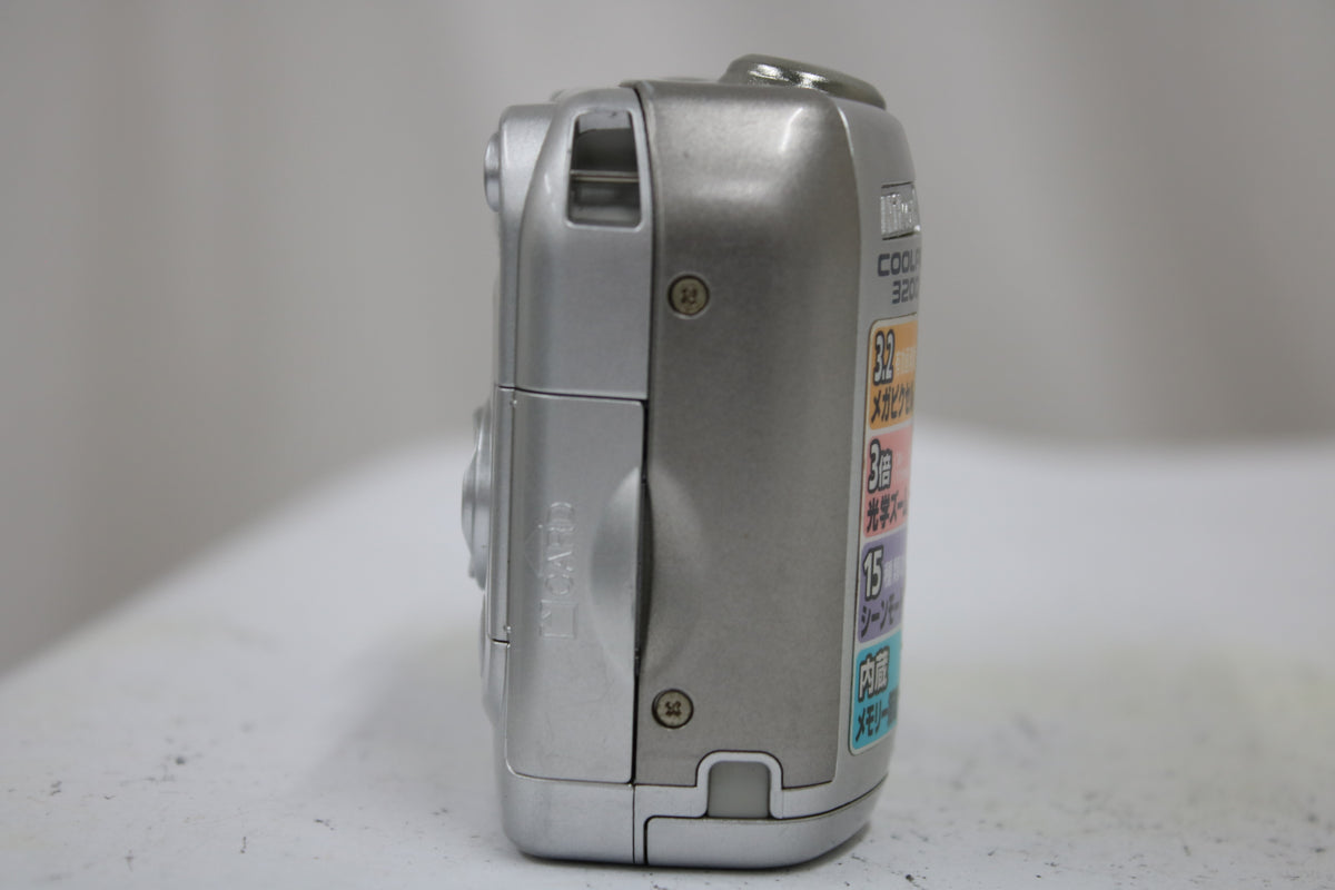 【便利な単三電池で使用可】ニコン Nikon COOLPIX 3200 コンパクトデジタルカメラ 3