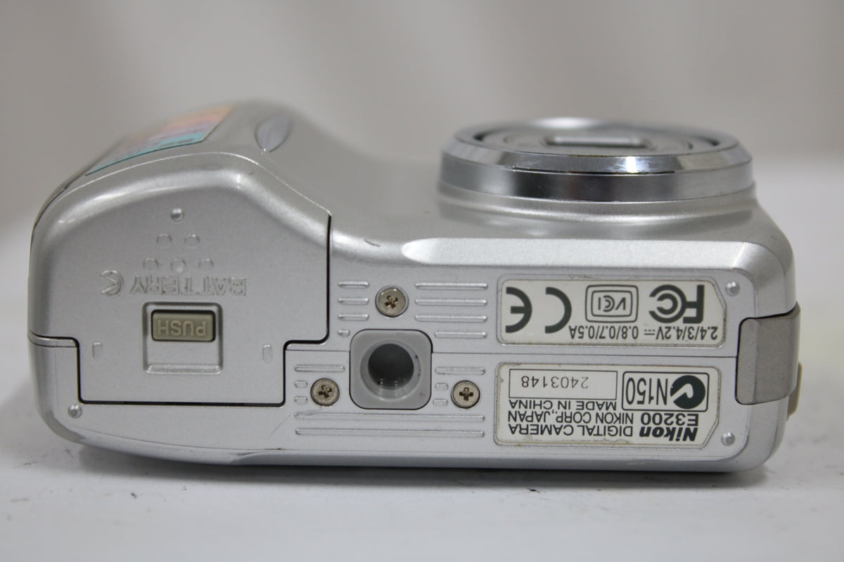 【便利な単三電池で使用可】ニコン Nikon COOLPIX 3200 コンパクトデジタルカメラ 7