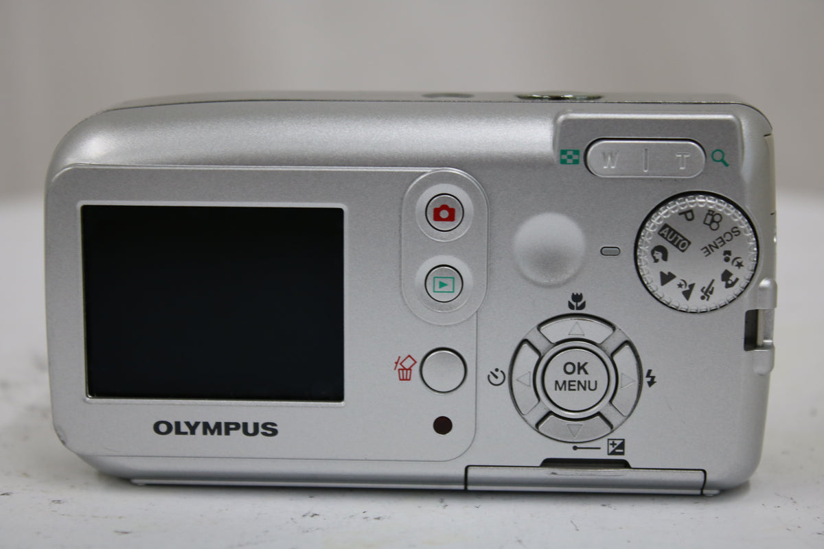 【便利な単三電池で使用可】オリンパス Olympus FE-120 3x コンパクトデジタルカメラ 4