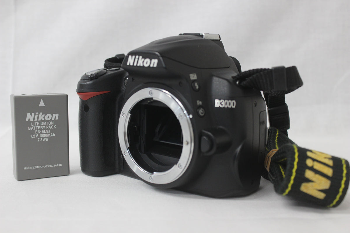 【シャッター6698回】ニコン Nikon D3000 デジタル一眼 1
