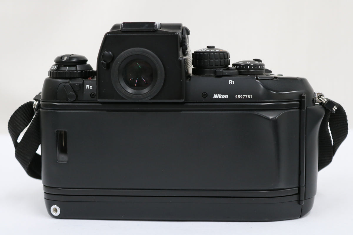 ニコン Nikon F4 ZoomNIKKOR 35-70mm F3.3-4.5 ボディレンズセット 4